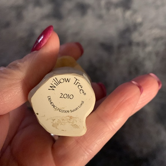 Willow tree in 2010 - Picture 4 of 4